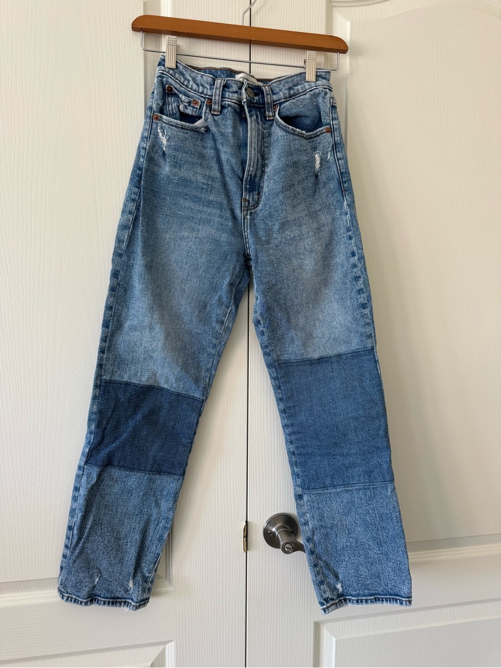 Abercrombie & Fitch Light Blue Denim Ankle Straight Jeans